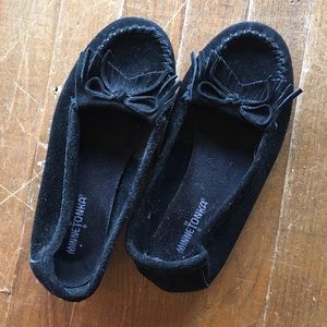 Minnetonka Black Leather Moccasins